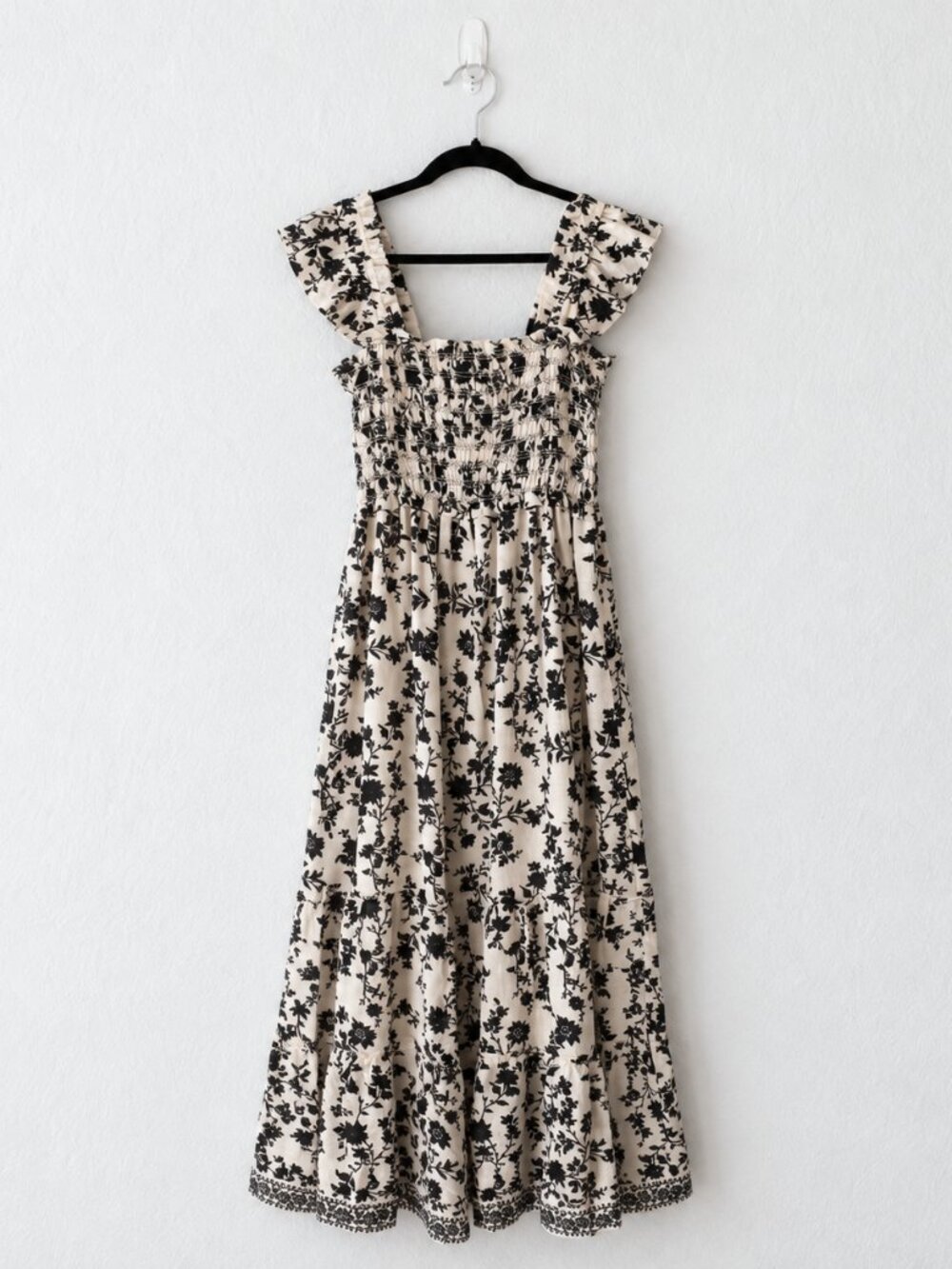 Max Studio Black & White Floral Smocked Maxi Dress, Size M, New With Tags